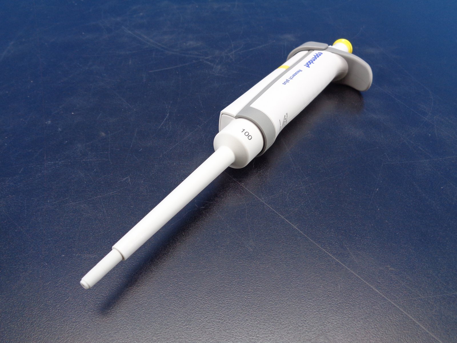EPPENDORF RESEARCH PLUS 10 - 100 uL PIPETTE - YELLOW TOP ...